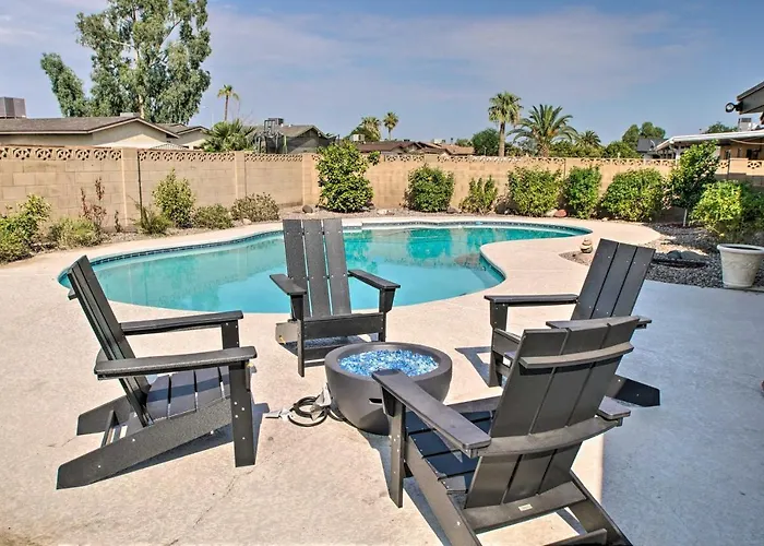 Fire Pit, Heated Pool: Central Tempe Escape!