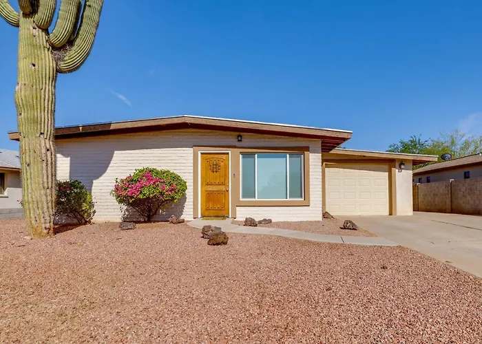 2 Mi To Asu! Updated Family Home W/ Patio + Yard