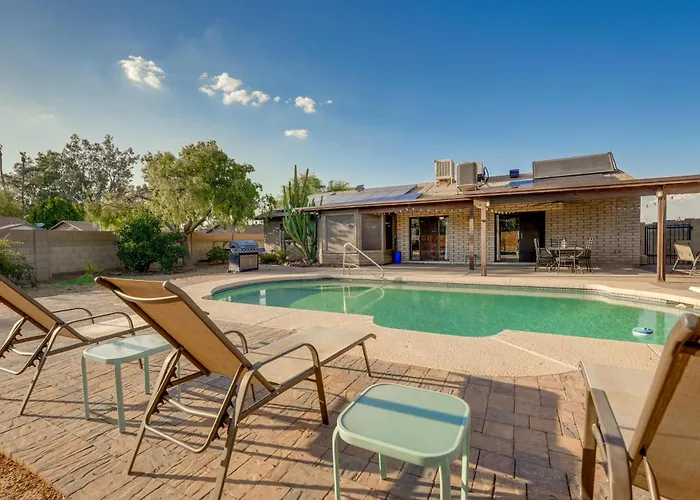 5 Mi To Asu! Family Getaway W/ Patio & Fire Pit