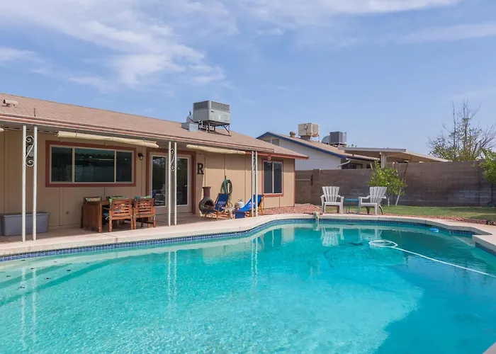 Charming House Pool Near Kiwanis Park Freeways