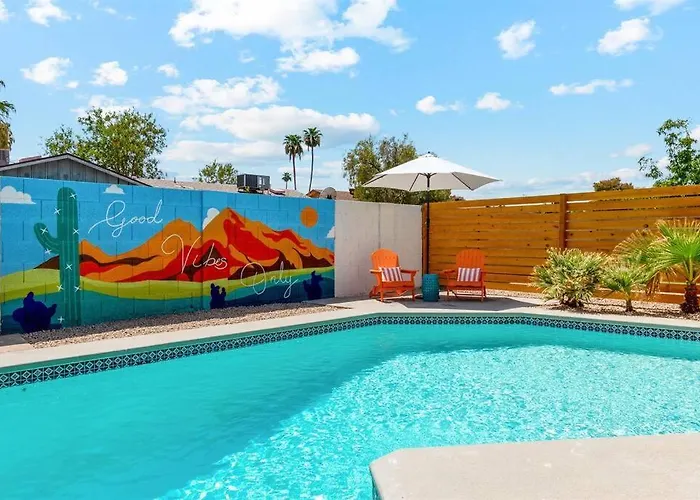 Gorgeous Tempe Studio With A Pool
