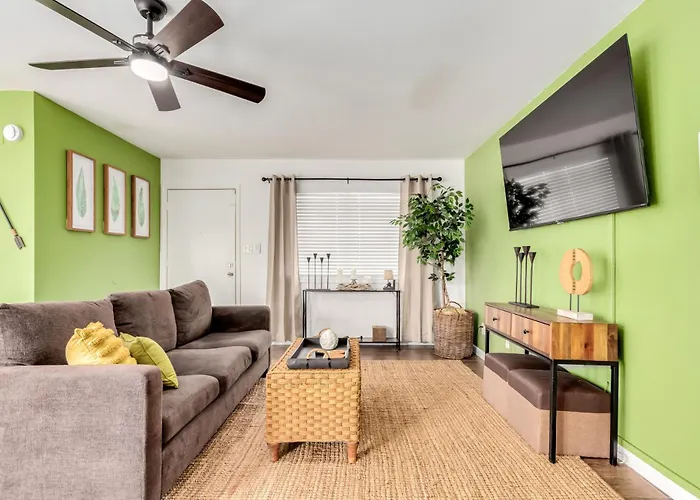 Charming Tempe 3B2B Oasis