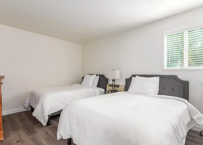 2 Full Bed Getaway Retreat All Utilities Included