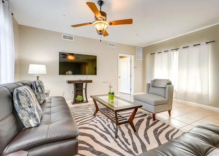 1 Mi To Tempe Beach Park: Well-Equipped Condo!