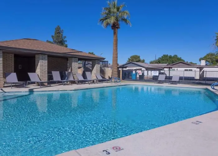 Cozy Townhouse With Community Pool Heart Of Tempe Near Asu