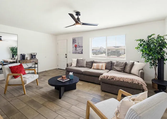 Modern Villa Comphy Stay In Tempe With Pool