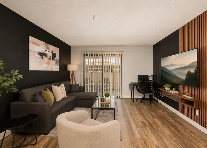 Tempe Resort Stay Near Asu - 2Br Pool & Gym