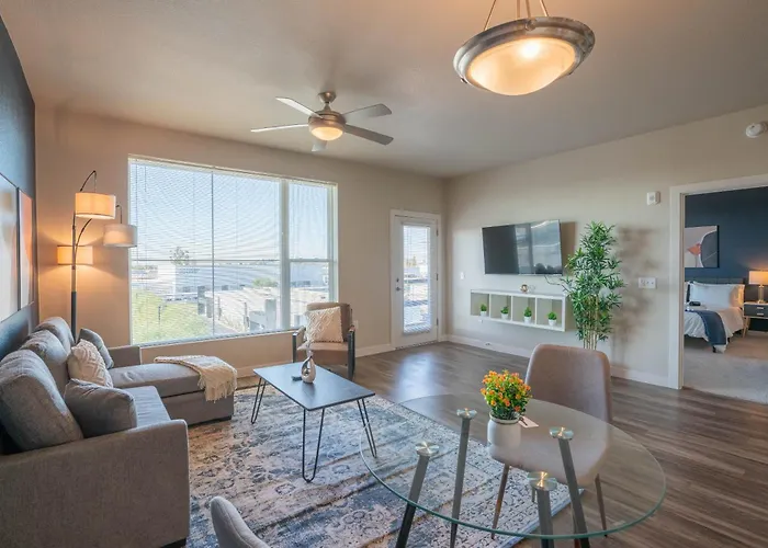 Prime Spot Apt With Pool Gym Balcony Wd Parking