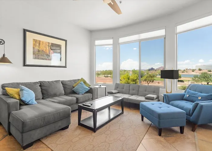 Luxury Tempe Escape Near Town Lake & Mill Ave